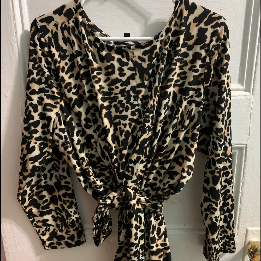 Twisted and Tied 3/4 sleeve Top